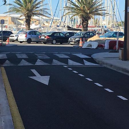 F2 Port De Canet エクステリア 写真